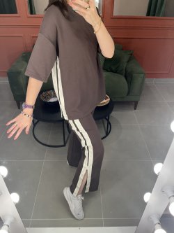 Yanı şeritli eşofman takımı #kahverengi